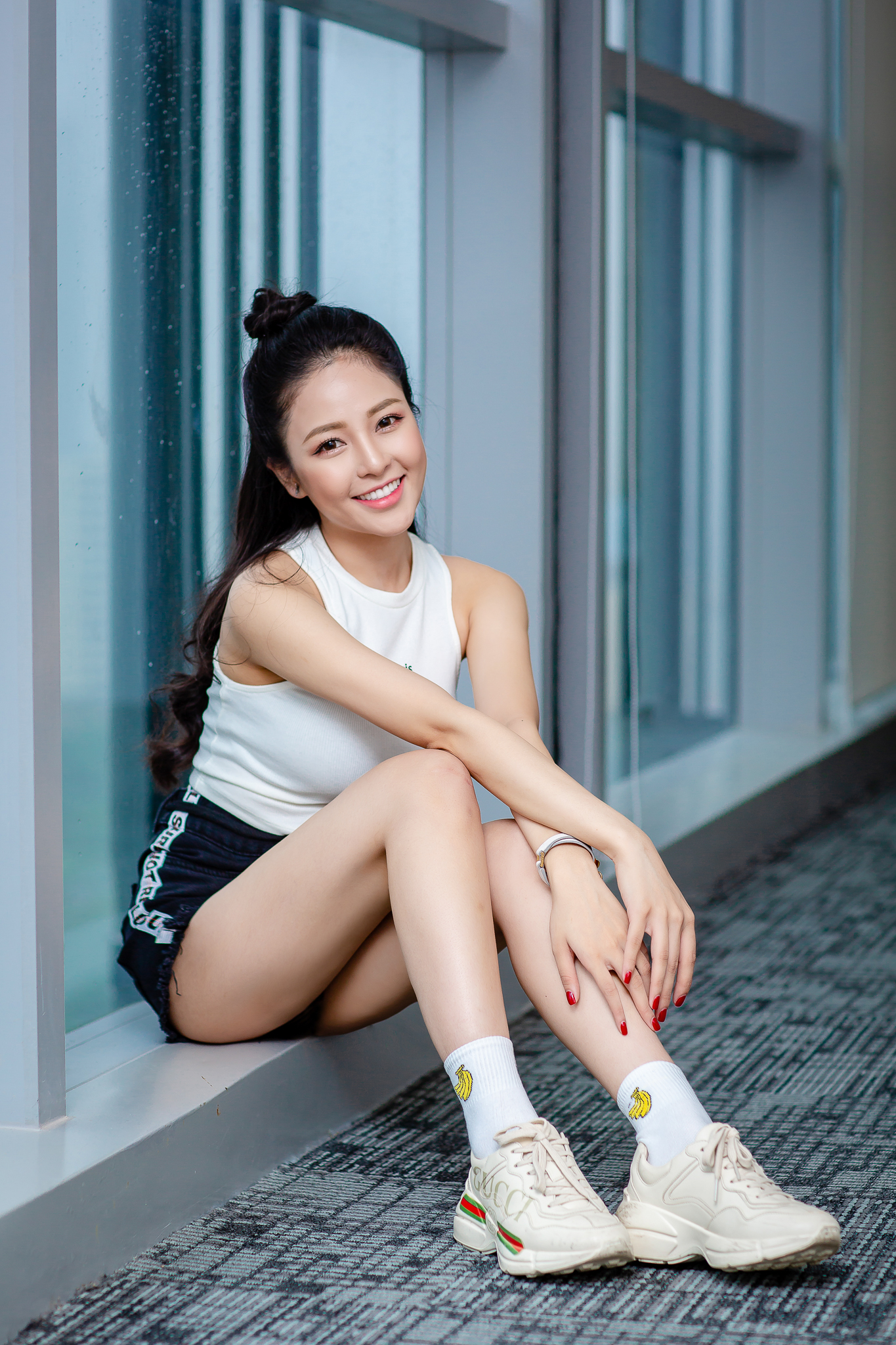 Trâm Anh World Cup: "Tôi từng nói dối mẹ xin tiền học để phẫu thuật thẩm mỹ" - 1