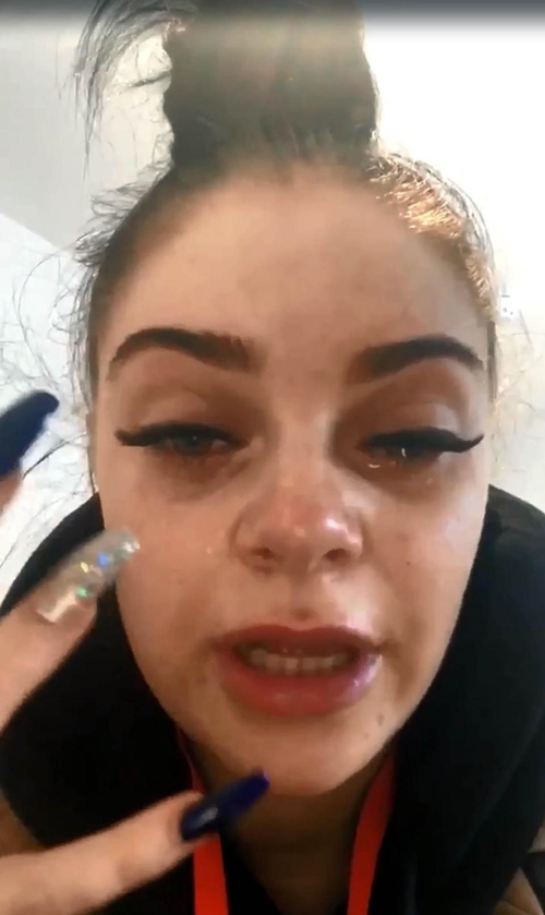 Suýt hỏng mắt vì nối mi bằng keo con voi, keo dán móng - 6