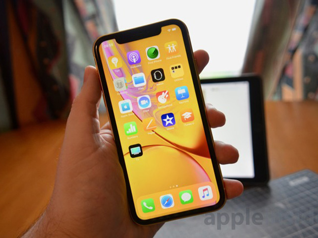 Thời trang Hi-tech - Đánh giá nhanh iPhone Xr: Hàng “hot” ra muộn