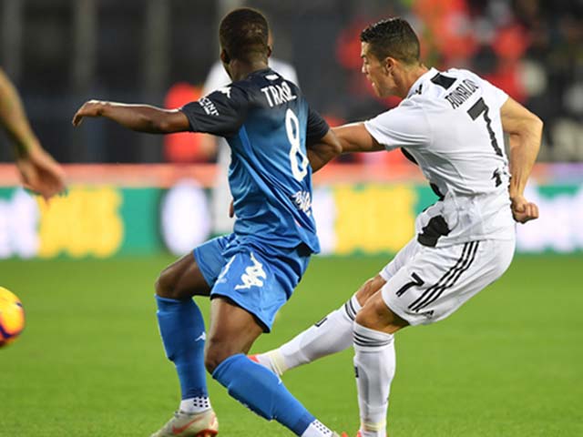 Empoli - Juventus: Ronaldo ghi siêu phẩm sút xa, màn ngược dòng hiệp 2