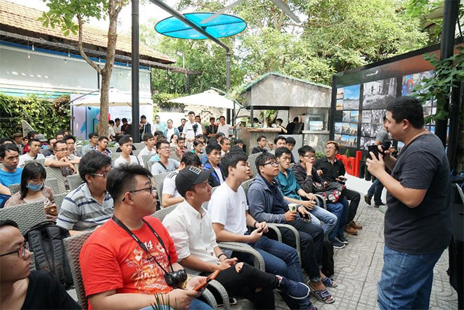 Giới trẻ nô nức “đập hộp” Realme 2 và Realme 2 Pro trong ngày mở bán - 5