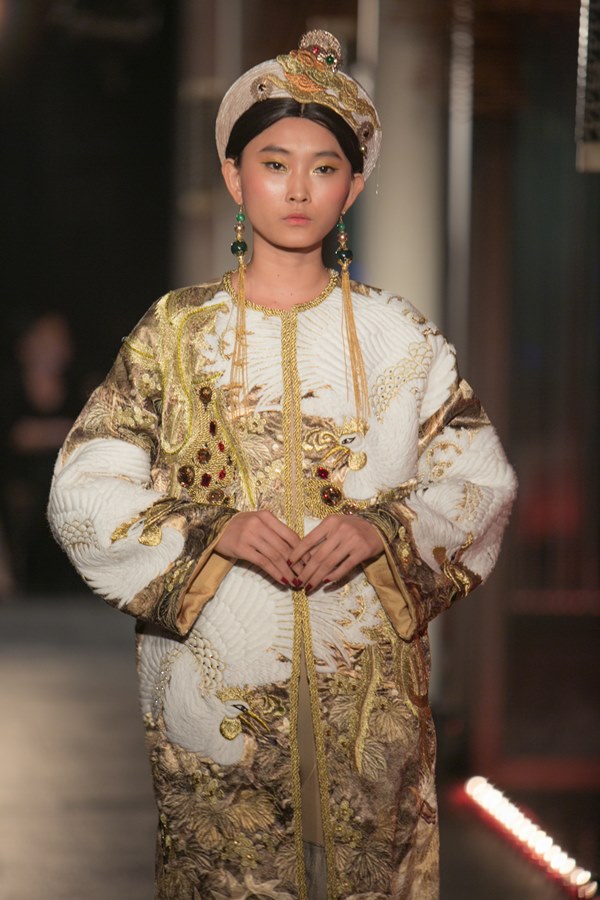 MC VTV Mạnh Khang cá tính trên sàn diễn thời trang - 9