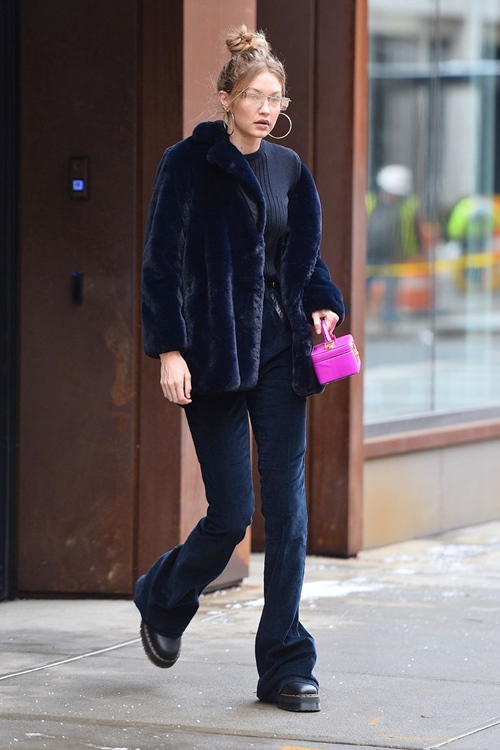 Bộ sưu tập túi siêu nhỏ nhưng siêu đắt của Gigi Hadid - 9