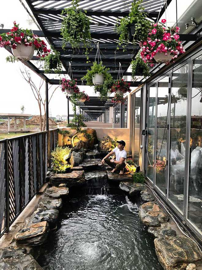 Ngắm 2 biệt thự hoành tráng của Cao Thái Sơn, riêng hồ cá đã 1 tỷ - 6