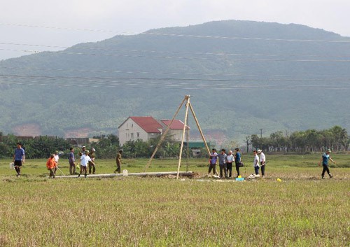 4 người bị điện giật chết: Viettel Hà Tĩnh hỗ trợ gia đình mỗi nạn nhân 50 triệu đồng - 2