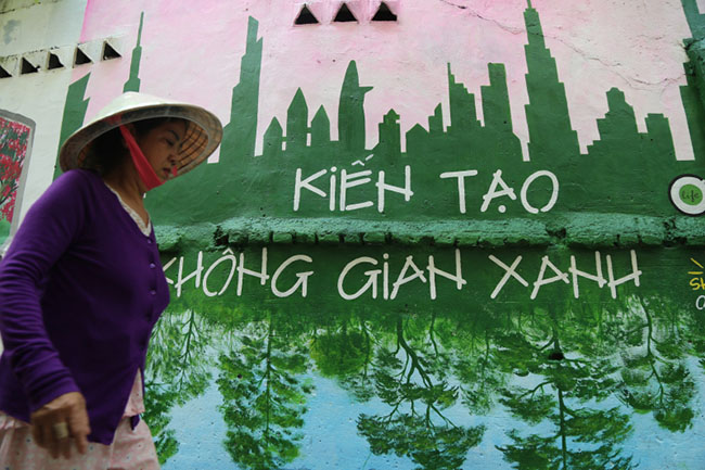 Bức tường xấu xí giữa phố Sài Gòn thành tranh 3D nghệ thuật - 9