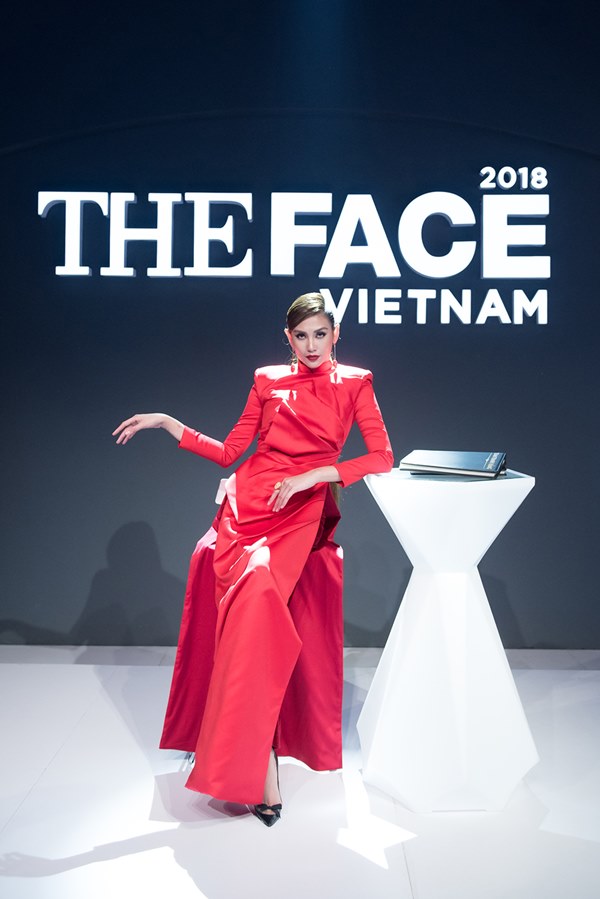 Thanh Hằng giận tím mặt vì thí sinh cãi tay đôi - 3