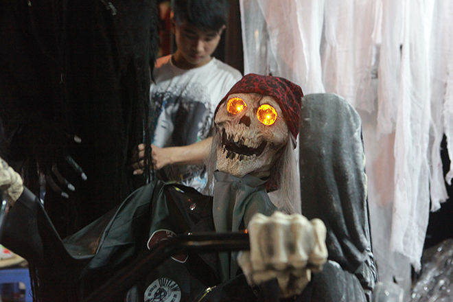 Hình ma tốc độ, phù thủy gào thét trên phố Hà Nội trước lễ Halloween - 5