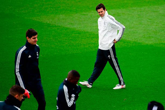 Real tập buổi đầu hậu Lopetegui: HLV Solari ra mắt, dàn SAO tươi rói - 9