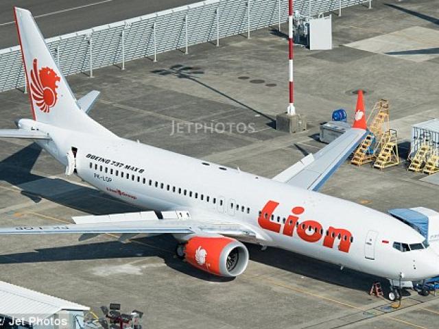 Máy bay Indonesia chở 189 người lao như “tàu lượn” một ngày trước