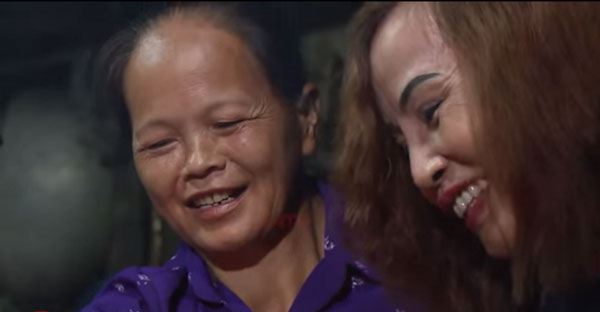 Cô dâu 62 trổ tài 'chăm' chồng trẻ 26 tuổi: Dân mạng lại ngỡ ngàng - 12