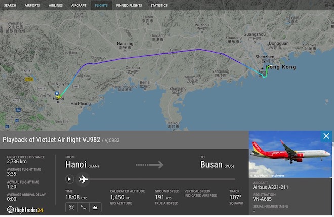 Máy bay VietJet Air chở gần 200 người hạ cánh khẩn cấp ở Hồng Kông - 1