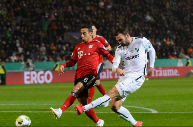 Rodinghausen - Bayern Munich: Khởi đầu hoành tráng, giữa trận bất an - 1