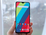 Thời trang Hi-tech - Vết trầy xước không làm phiền máy quét vân tay trong màn hình OnePlus 6T