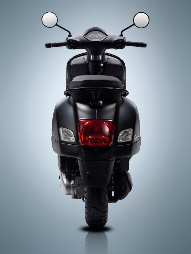 Piaggio tung Vespa Sprint Notte và Vespa GTS Notte màu đen siêu đẹp - 5