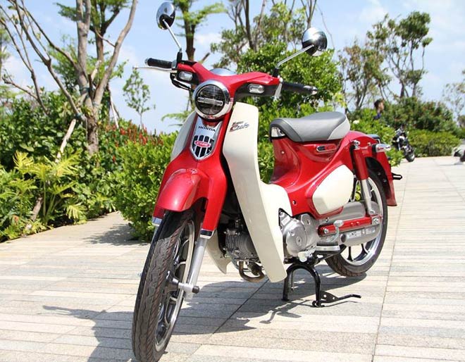 Cận cảnh Honda Super Cub C125 giá 85 triệu đồng vừa ra mắt Việt Nam - 2