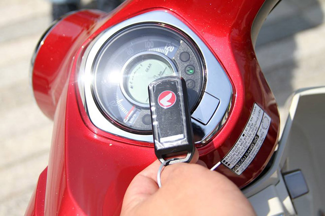 Cận cảnh Honda Super Cub C125 giá 85 triệu đồng vừa ra mắt Việt Nam - 11