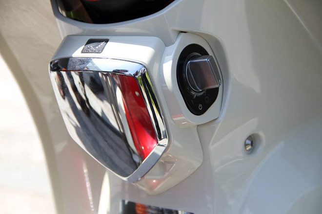 Cận cảnh Honda Super Cub C125 giá 85 triệu đồng vừa ra mắt Việt Nam - 7