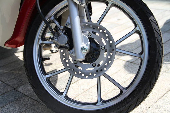 Cận cảnh Honda Super Cub C125 giá 85 triệu đồng vừa ra mắt Việt Nam - 9