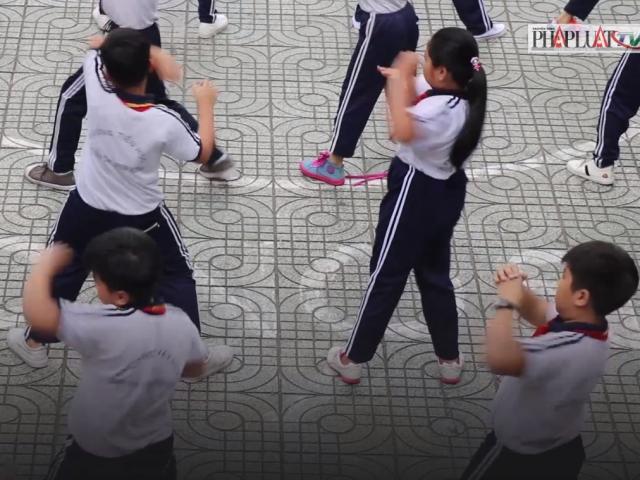Giáo dục - du học - Thú vị với màn học sinh tập thể dục bằng nhạc võ Vovinam