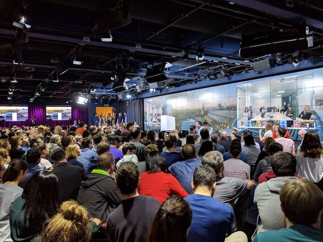 Chùm ảnh nhân viên Google biểu tình ở nhiều nơi vì... bê bối tình dục - 7