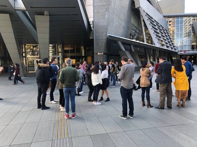 Chùm ảnh nhân viên Google biểu tình ở nhiều nơi vì... bê bối tình dục - 16