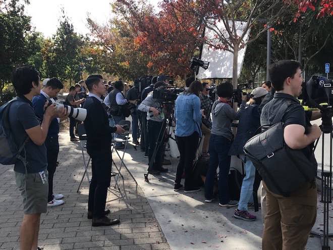 Chùm ảnh nhân viên Google biểu tình ở nhiều nơi vì... bê bối tình dục - 1