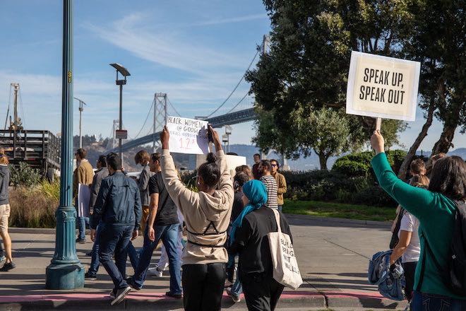 Chùm ảnh nhân viên Google biểu tình ở nhiều nơi vì... bê bối tình dục - 19