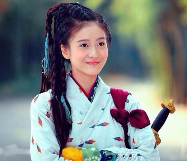 Ngoài những cái tên rất gây chú ý trên, vai diễn Quách Tương còn từng được thể hiện thành công qua diễn xuất của nhiều diễn viên khác, trong đó có nữ diễn viên trẻ Trương Tuyết Nghênh. Cô nàng đã được biên kịch vàng Vu Chính ưu ái dành cho vai diễn này khi mới 16 tuổi.