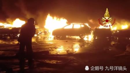 Hàng trăm xe sang bị đốt cháy vì lý do không ai ngờ, thiệt hại lên đến hàng trăm tỷ - 3