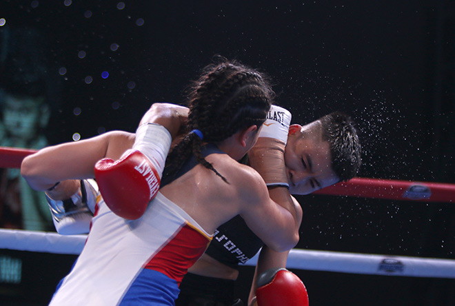 Kỳ tích boxing Việt: Cô gái bán vé số thắng võ sỹ 3 lần vô địch thế giới - 1