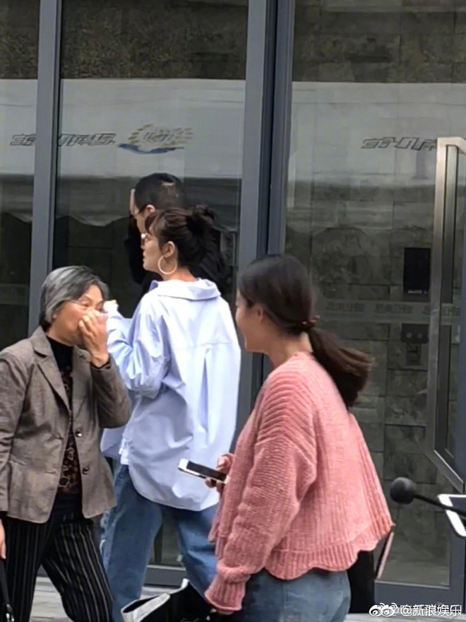 Người đẹp dùng dao đâm chồng rồi ly hôn bất ngờ "gương vỡ lại lành" - 4