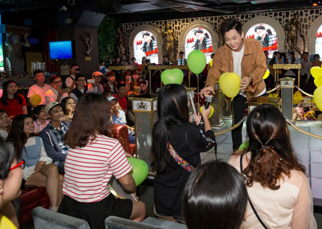 Ngô Kiến Huy được fan xoa dịu nỗi buồn sau chia tay bạn gái 8 năm - 2