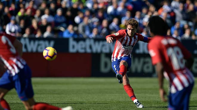 Siêu phẩm vòng 11 La Liga: Griezmann vẽ cầu vồng mãn nhãn - 1