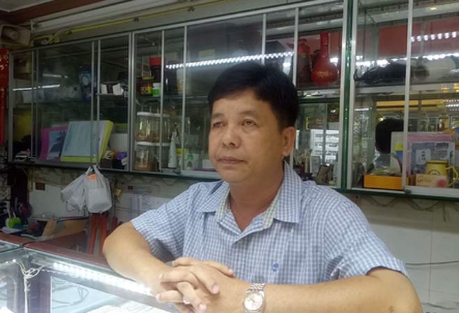 Vụ đổi 100 USD: Chủ tiệm vàng bất ngờ rút đơn khiếu nại - 1