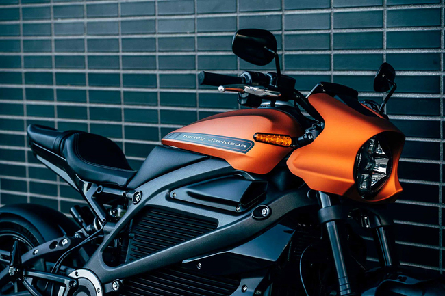 Xe vẫn mang hơi hướng và đậm chất mô tô hành trình của Harley-Davidson.