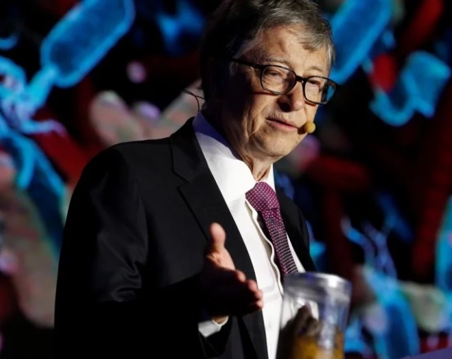 Tỷ phú Bill Gates hành động gây sốc khi thuyết trình ở Trung Quốc - 1