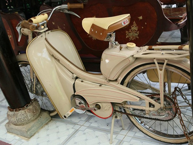 Xe máy - Xe đạp - Ngỡ ngàng dàn xe đạp máy cổ tiền tỉ ở Bạc Liêu