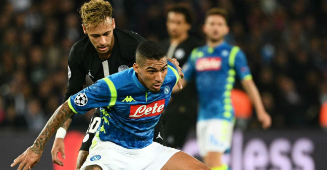 Napoli - PSG: Kịch tính &#34;Người nhện&#34; 40 tuổi hóa tội đồ - 1