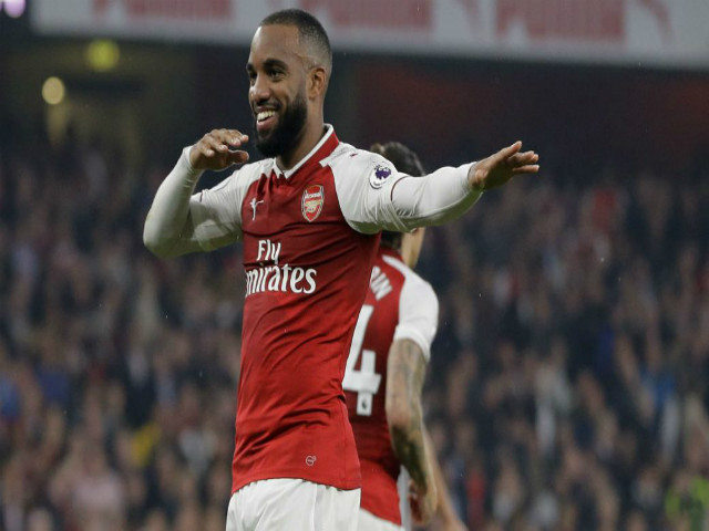Bóng đá - Siêu phẩm vòng 11 Ngoại hạng Anh: SAO 50 triệu bảng solo đọ tài Lacazette