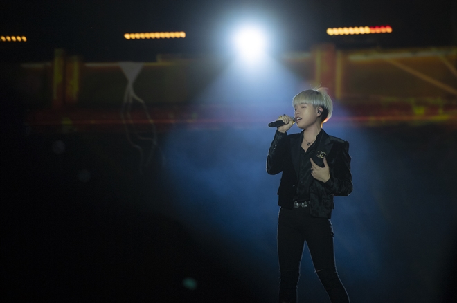 Sau thừa nhận yêu Mai Phương Thúy, Noo Phước Thịnh xuất hiện ở Hà Nội - 9