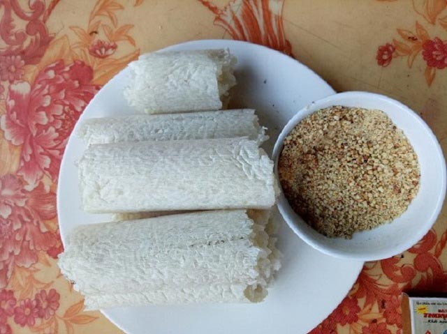 Bỏ gạo nếp vào trong ống tre xanh, tha hồ kiếm tiền triệu mỗi ngày - 1