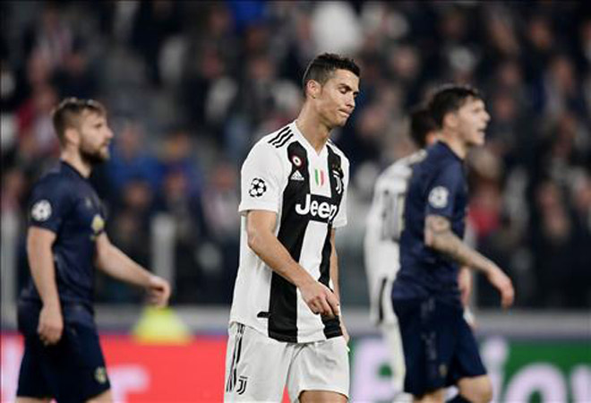 Ronaldo cay cú MU: “Chỉ là thắng ăn may Juventus” - 1