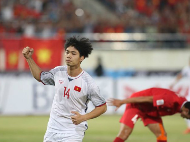 Công Phượng ”nã đại bác” phá lưới Lào: Xứng đáng hay nhất trận (AFF Cup)