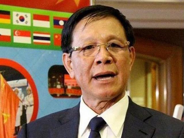 Ông Phan Văn Vĩnh bị ngã sưng trán trong bệnh viện