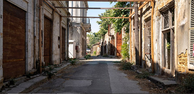 Những bức ảnh hiếm hoi về thị trấn ma tại Síp - 1