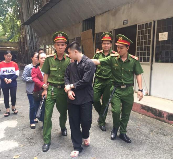Đi dự tiệc đầy tháng, thanh niên đâm chết người - 1