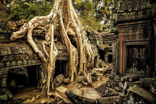 Campuchia: Nằm giáp Thái Lan, Việt Nam và Lào, nên Campuchia không phải là điểm đến ưu tiên với nhiều du khách. Quốc gia Đông Nam Á này hấp dẫn với cảnh đẹp nguyên sơ và các công trình lịch sử có giá trị.