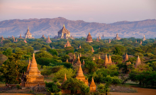 Myanmar: Từ khi đất nước này mở cửa trở lại ngành du lịch vào năm 2012, du khách có thể khám phá phong cảnh hoang sơ và những công trình kiến trúc lịch sử lâu đời ở đây.