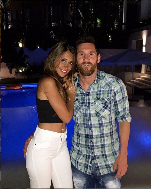 Đọ nhan sắc vợ "Messi Lào" và bà xã Messi "xịn": Ai nóng bỏng hơn? - 5